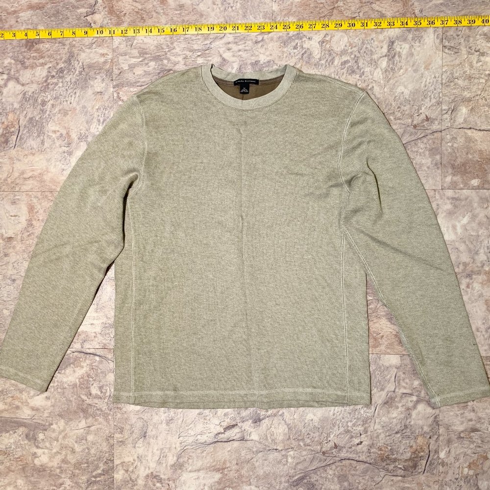 Banana Republic Light Green Crew Neck Sweater - Medium